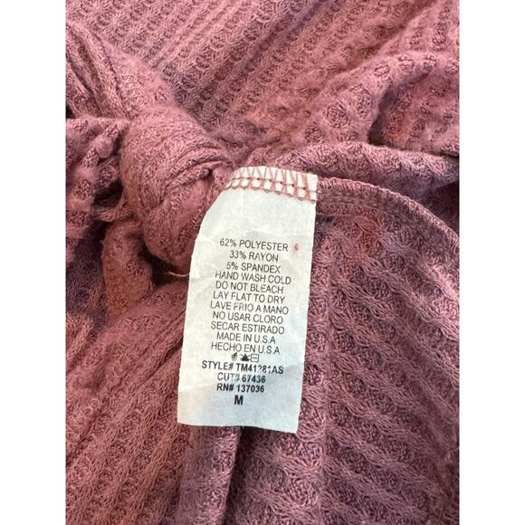 NWT - Altar'd State thermal Shirt, size Medium, Mauve/Pink - Picture 5 of 8